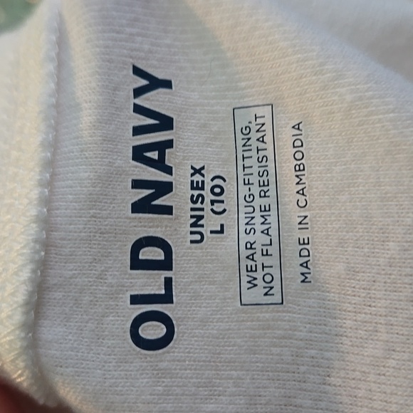 Old Navy Merry & Bright Holiday Pajama Set - Picture 5 of 7